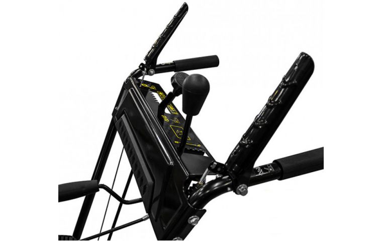 Снегоуборщик бензиновый CHAMPION ST655