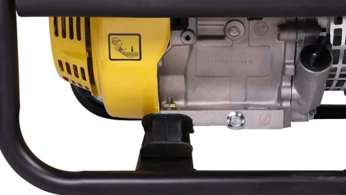 Бензиновый генератор CHAMPION GG6500-3