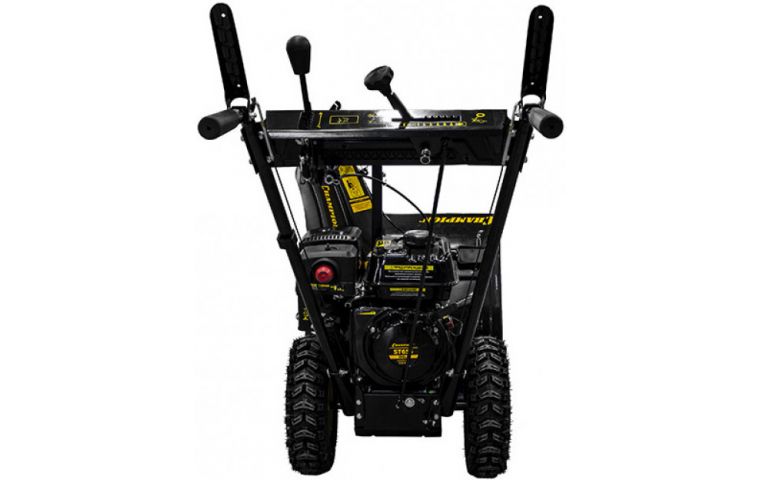 Снегоуборщик бензиновый CHAMPION ST655