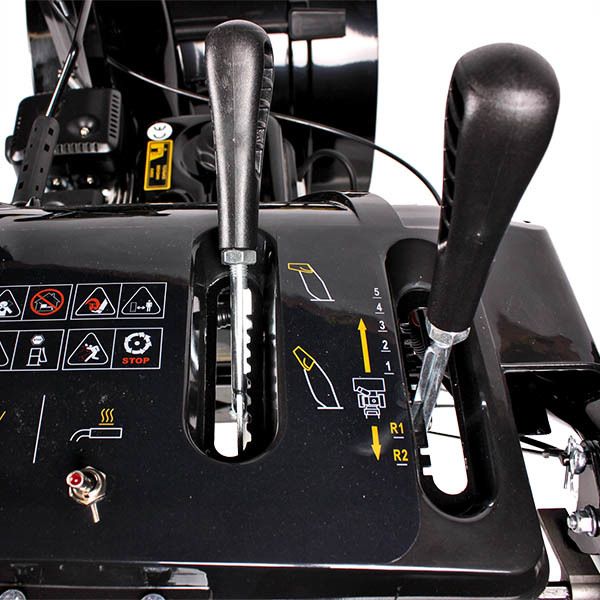 Снегоуборщик бензиновый CHAMPION ST662E